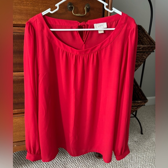 LOFT Tops - 🎄LOFT chiffon blouse